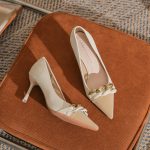 Classic Chain-Detail Pointed Heels – Elegant 7.5 cm Pumps for Women - Image 3